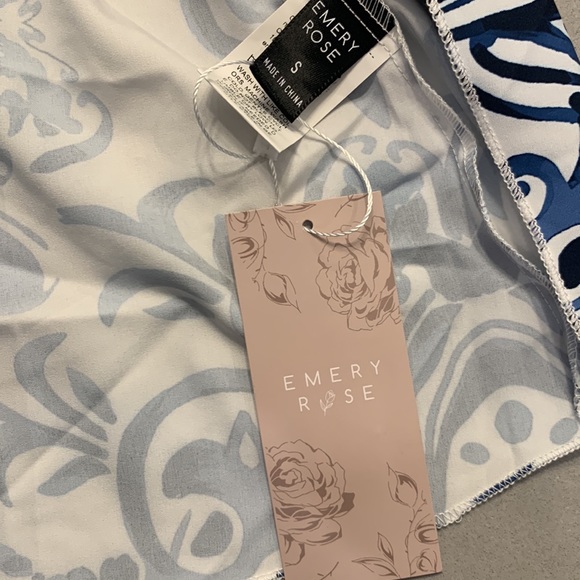 Emery Rose ~ Blue & White Ruffle Sleeve Elastic Waist Fit & Flare Dress Sz Small - Picture 11 of 11